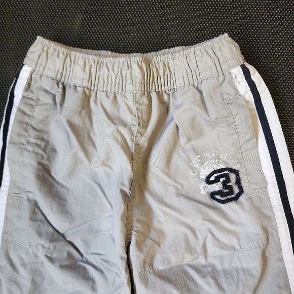Children's place Grey athletic windbreaker track pants Size 6-9 mo - Picture 2 of 12